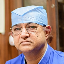 Consult with Dr. Asit Chakrabarti at Renula Eye Institute on VIP road Branch: 3pm to 5pm (Tuesday, Thursday and Saturday) <br/>
Barasat Branch: 9am to 10am, <br/>
2pm to 4pm (Monday, Wednesday and Friday)<br/>
9am to 11am (Tuesday, Thursday and Saturday )